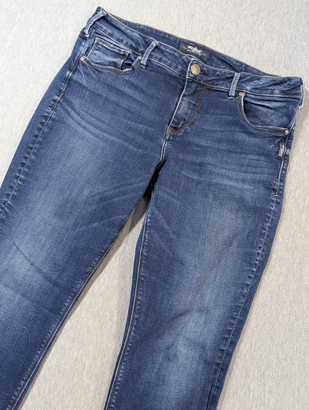 Silver Jeans Avery Super Skinny Jeans Women's 33 X 31 Blue Distressed